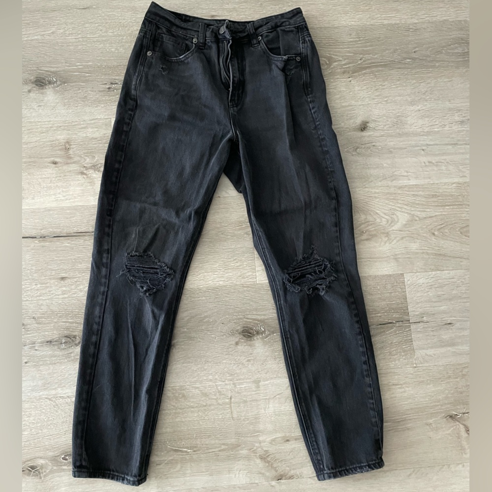 American Eagle Black Ripped Mom Jeans Size 4